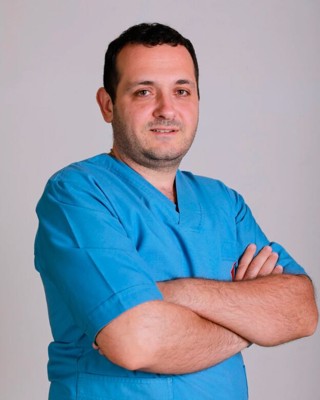Γιατρός ορθοπεδικός Elmaz Louka
